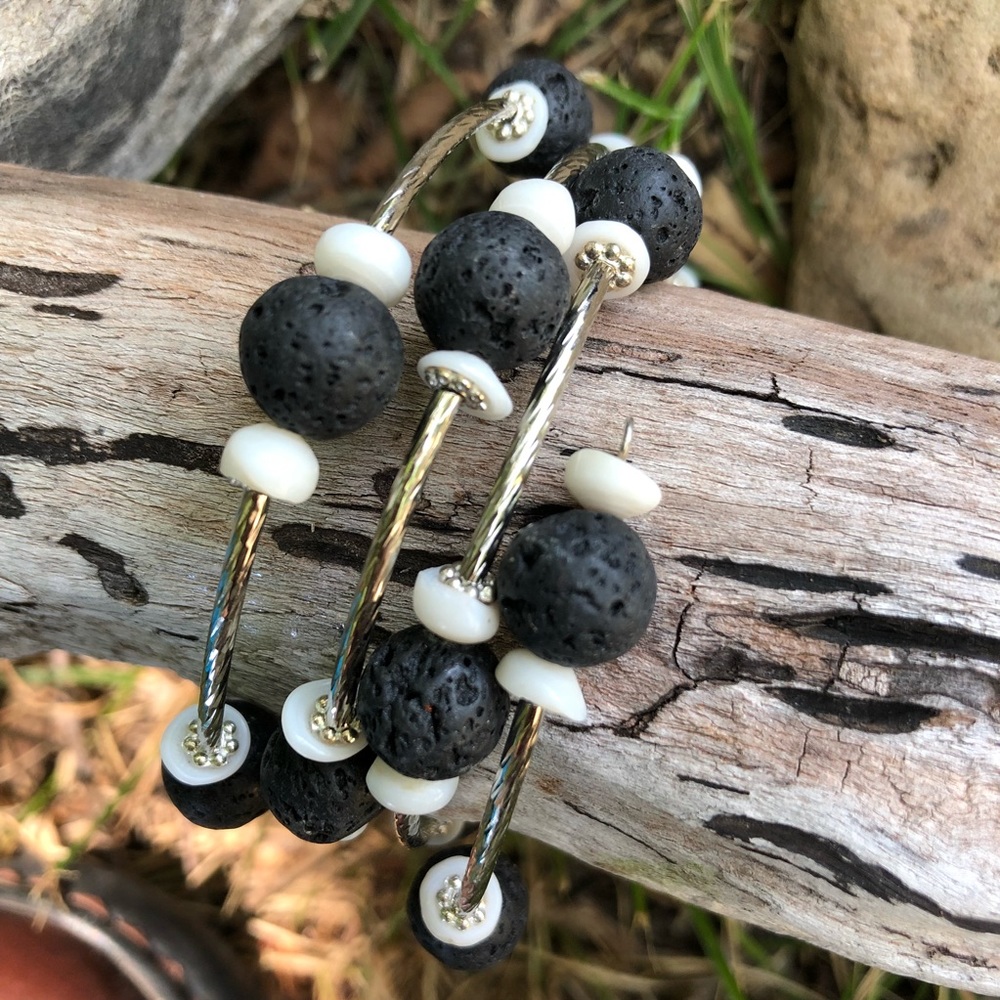 ❤️Lava Rock and Pukka Shells Bracelet🎁